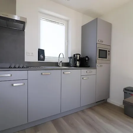 別荘 By Simonshaven